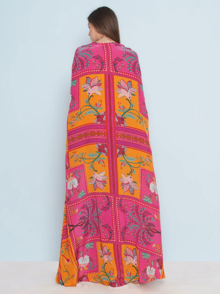 Garden Oasis Cape – Resort Wear in Dark Pink